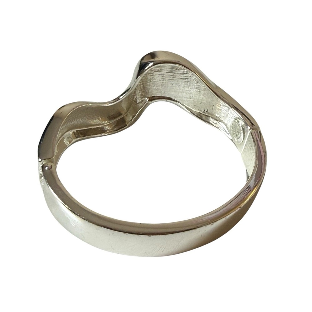 Premier Designs PD Crown Silver Tone Hinged Bangle Bracelet Sculptural Wave - Picture 4 of 7